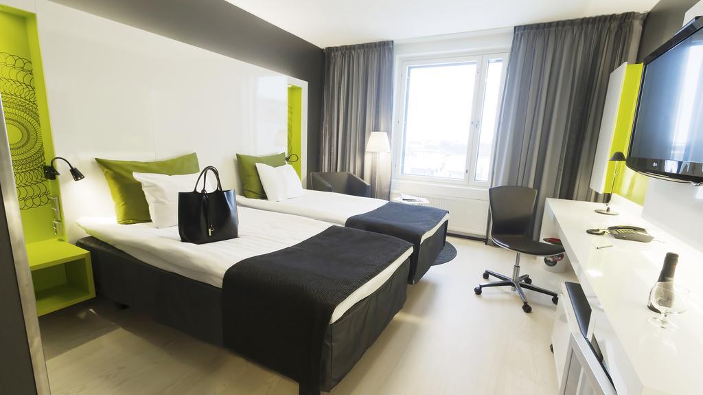 สแกนดิก แทมเปเร สเตชั่น Hotel ตัมเปเร ภายนอก รูปภาพ