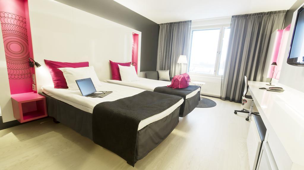 สแกนดิก แทมเปเร สเตชั่น Hotel ตัมเปเร ภายนอก รูปภาพ