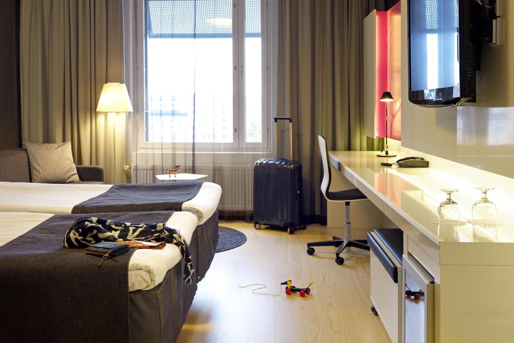 สแกนดิก แทมเปเร สเตชั่น Hotel ตัมเปเร ภายนอก รูปภาพ