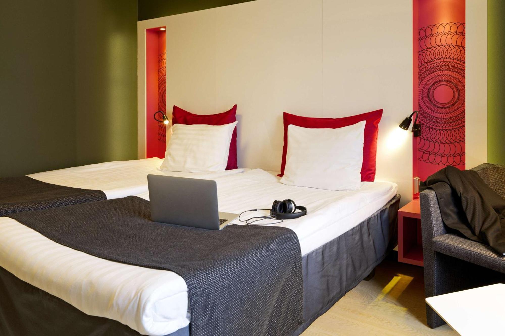 สแกนดิก แทมเปเร สเตชั่น Hotel ตัมเปเร ภายนอก รูปภาพ